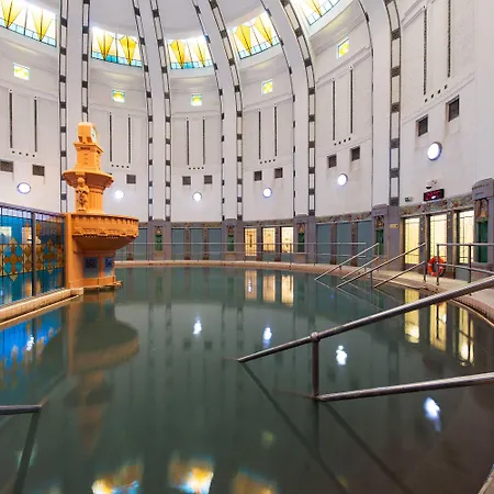 Szálloda Ensana Thermia Palace