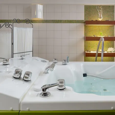 Ensana Thermia Palace Szálloda Pöstyén