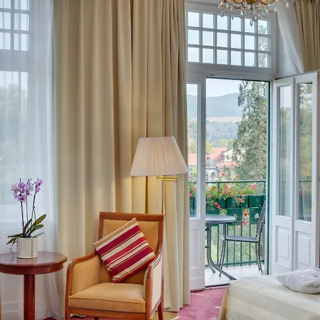 Ensana Thermia Palace Piest'any