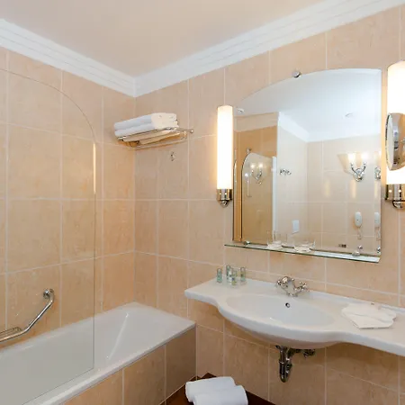 Ensana Thermia Palace Hotel 5*