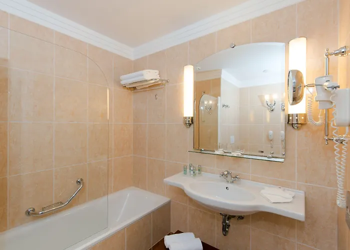 Ensana Thermia Palace Hotel 5*